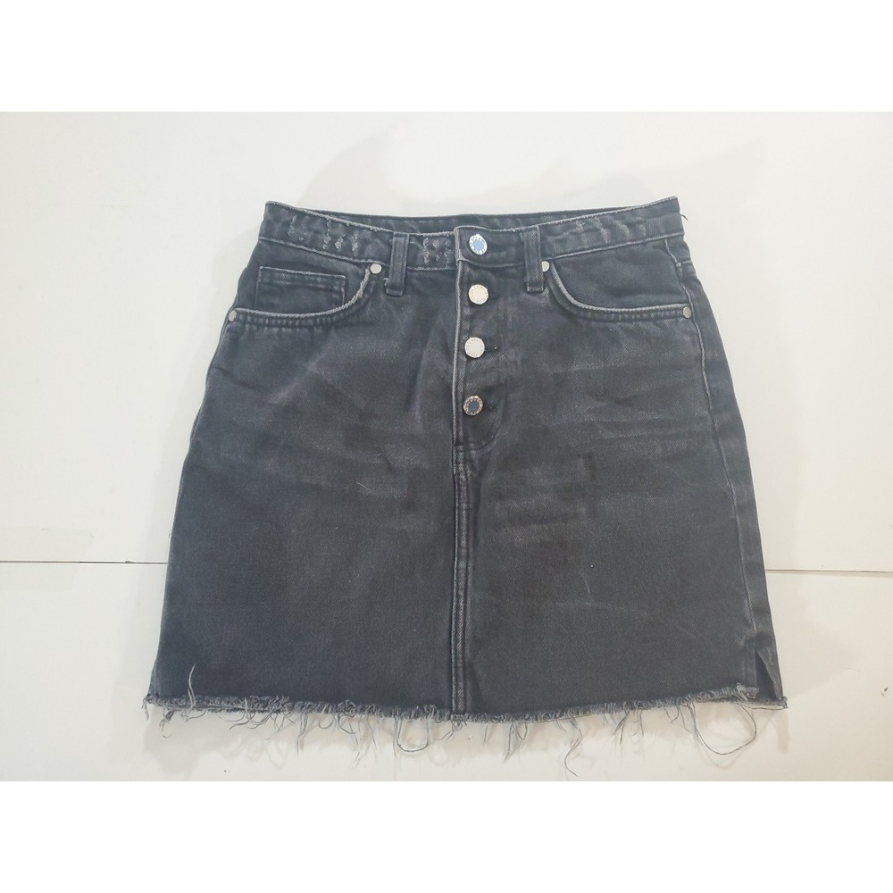 H&M Black Denim A-Line Mini Skirt Women's Size 6 Button Front 5-Pocket‎ Frayed